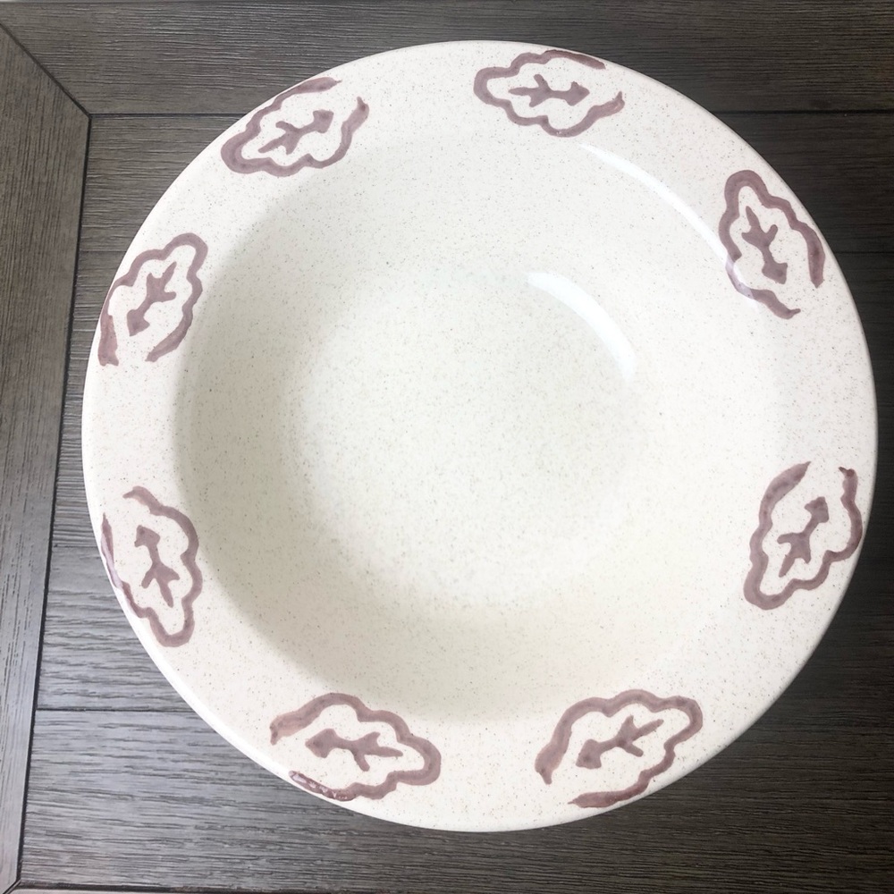 TRE CI large cream speckled serving pasta bowl with hand drawn brown leaves